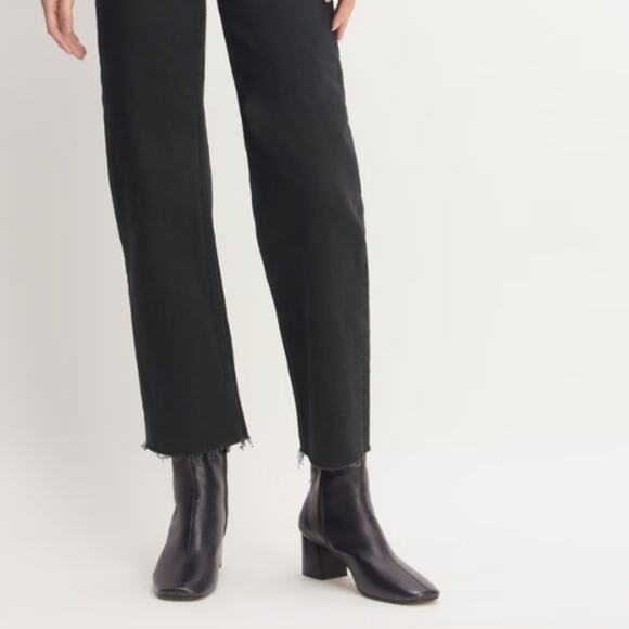 NEW Everlane The Day Sleek Black Leather Ankle Boots - Picture 4 of 15